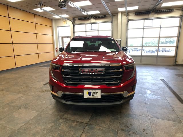 Used 2024 GMC Acadia Elevation FWD image 2