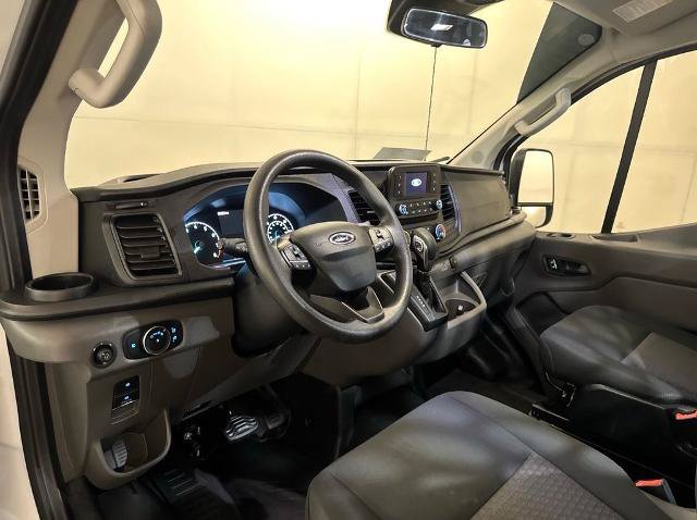 Certified 2025 Ford Transit 250 Low Roof w/ Exterior Upgrade Package RWD image 5