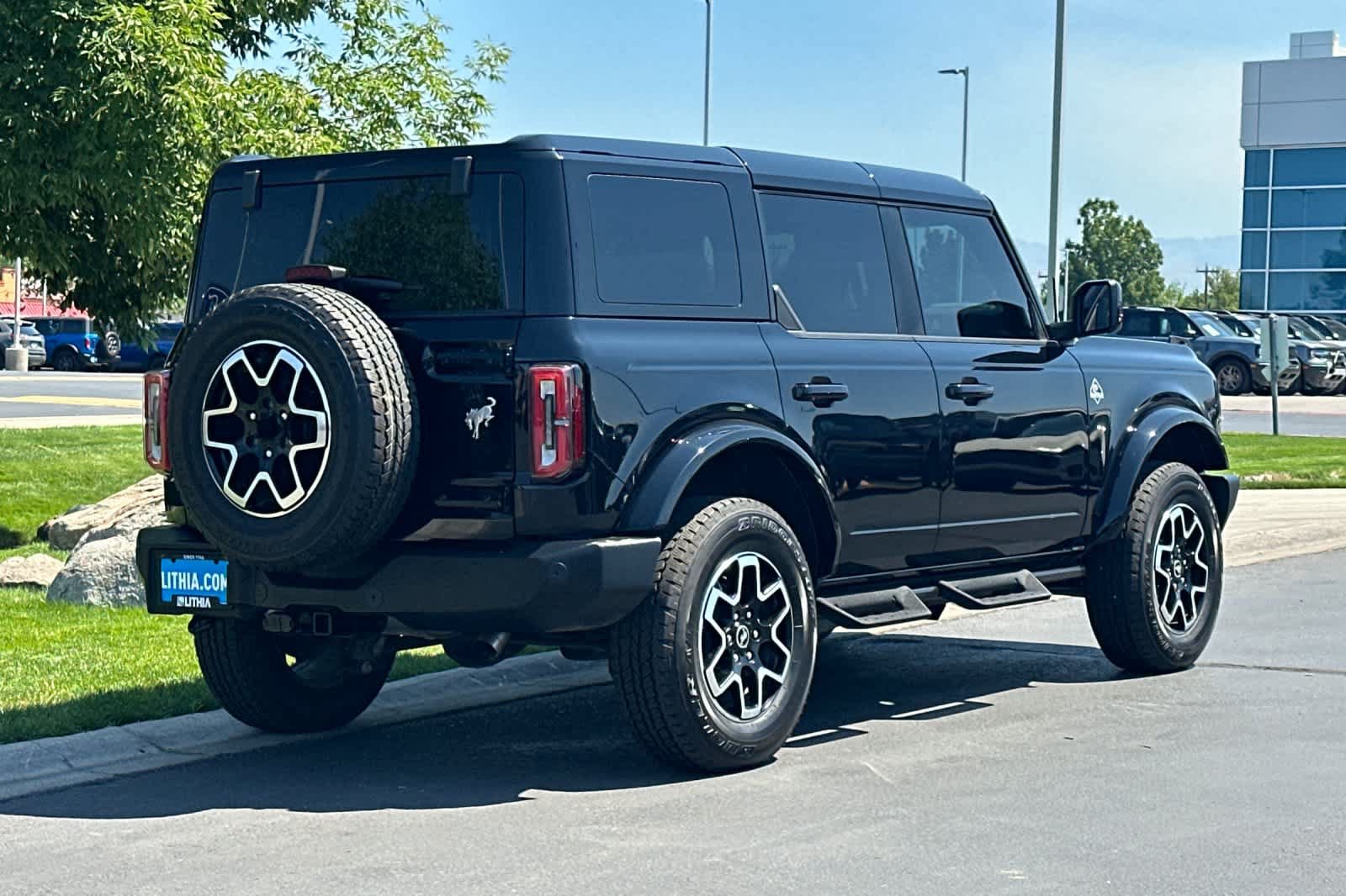 Certified 2024 Ford Bronco Outer Banks AWD/4WD image 2