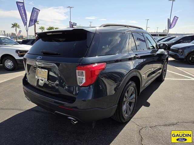 Certified 2023 Ford Explorer XLT w/ Equipment Group 202A RWD image 7