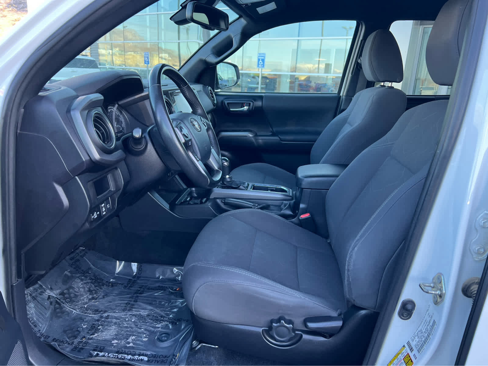 Used 2019 Toyota Tacoma TRD Sport w/ Technology Package AWD/4WD image 26