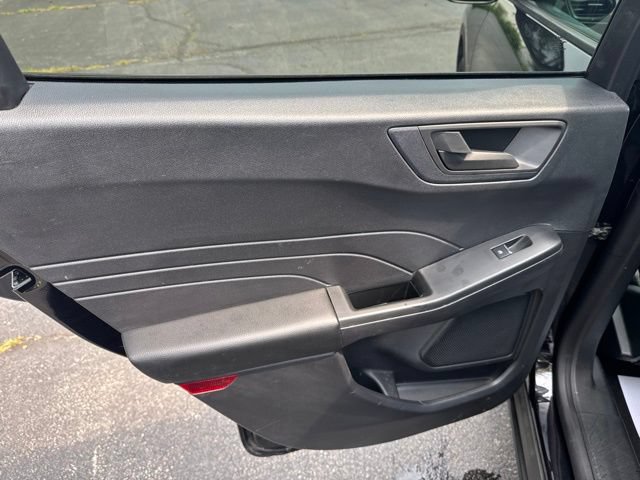 Certified 2022 Ford Escape SE w/ SE Sport Appearance Package AWD/4WD image 11