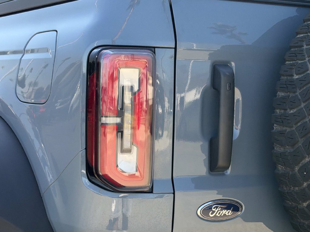 Certified 2023 Ford Bronco Badlands AWD/4WD image 8