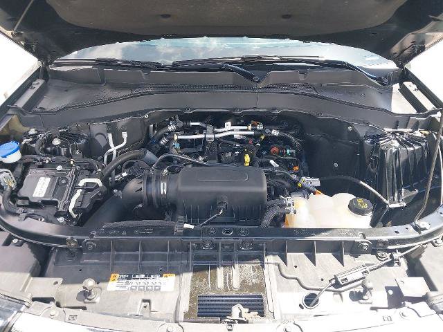 Certified 2022 Ford Explorer XLT w/ Equipment Group 202A AWD/4WD image 30