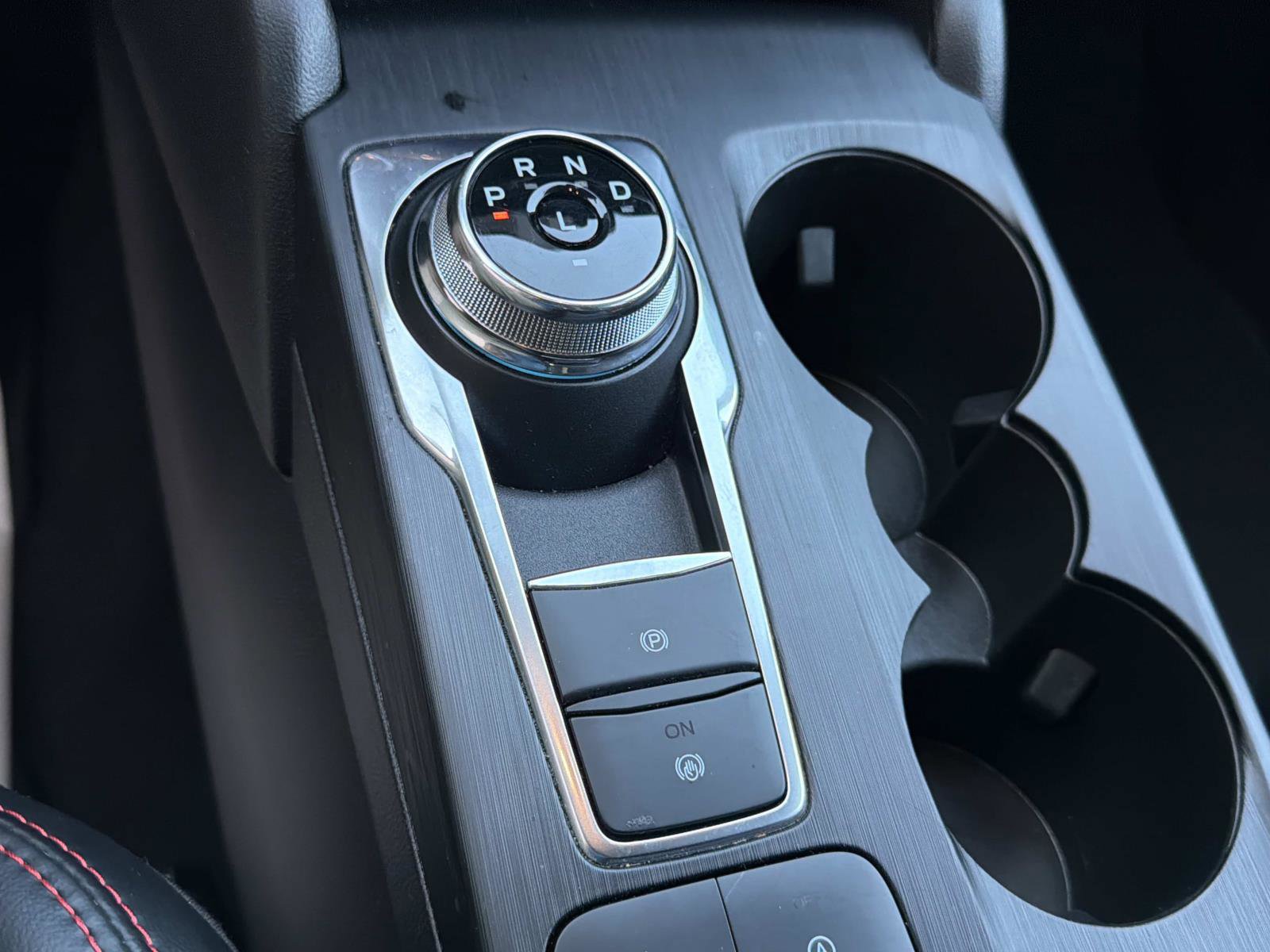 Certified 2025 Ford Escape ST-Line FWD image 20