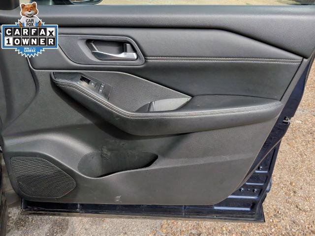 Used 2024 Nissan Rogue SV w/ SV Premium Package FWD image 25
