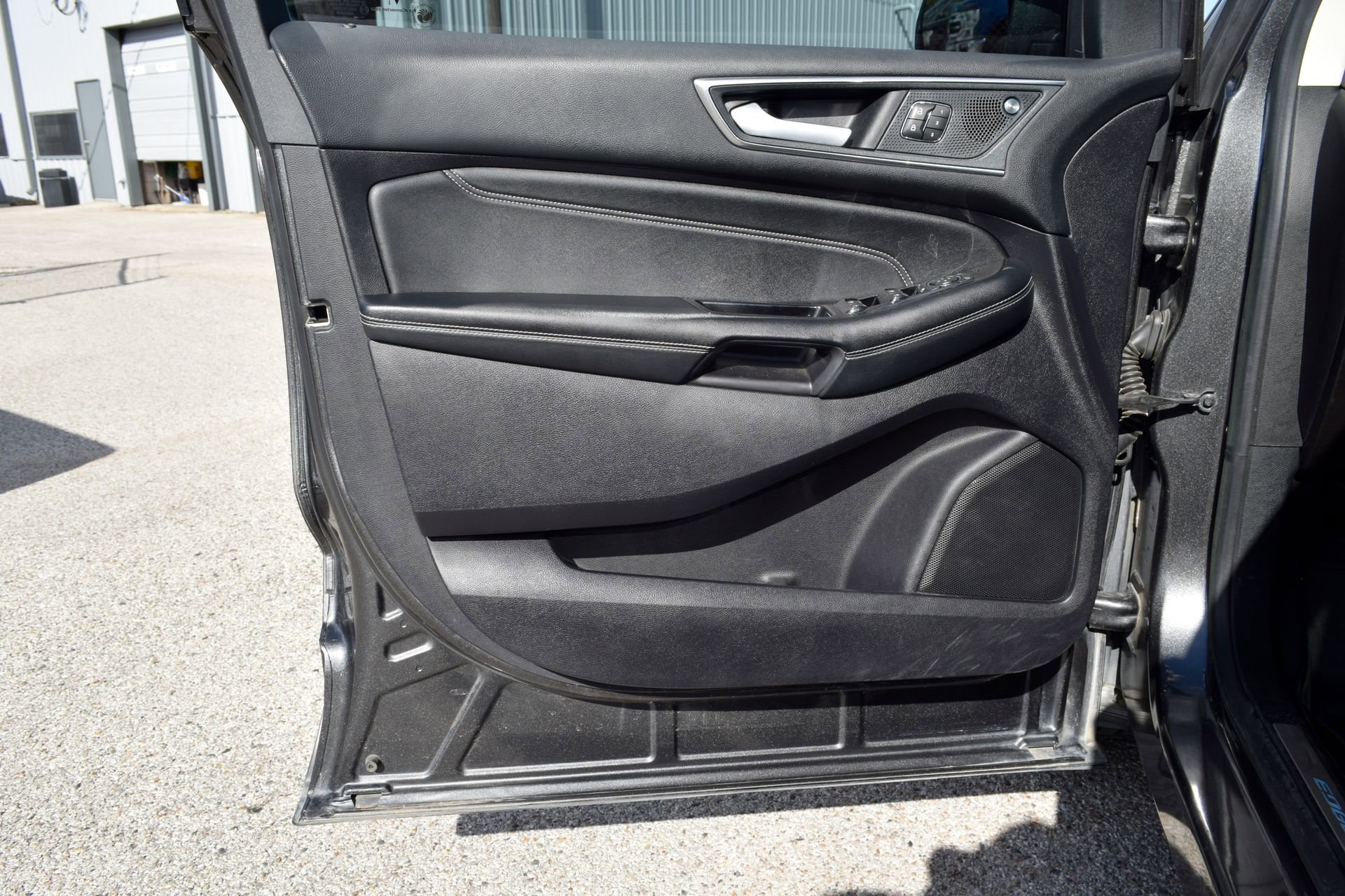 Certified 2020 Ford Edge Titanium image 19