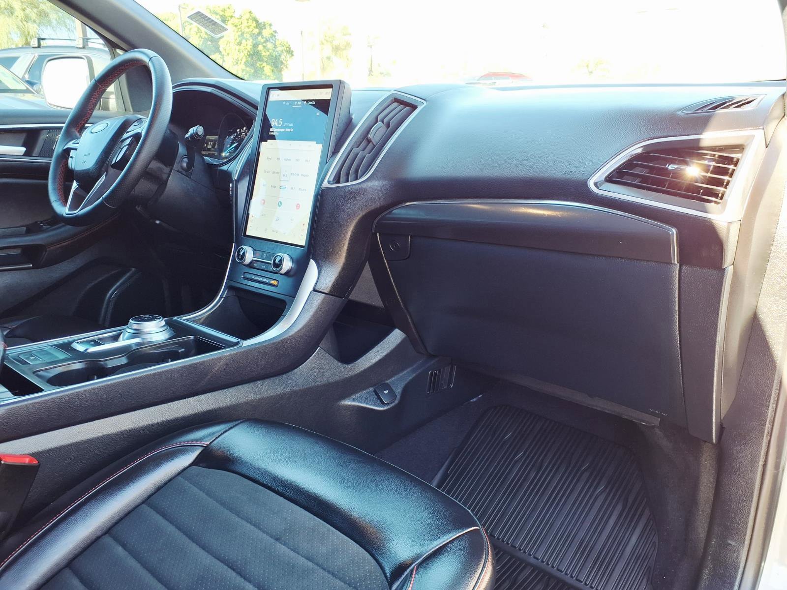 Certified 2023 Ford Edge ST-Line image 10