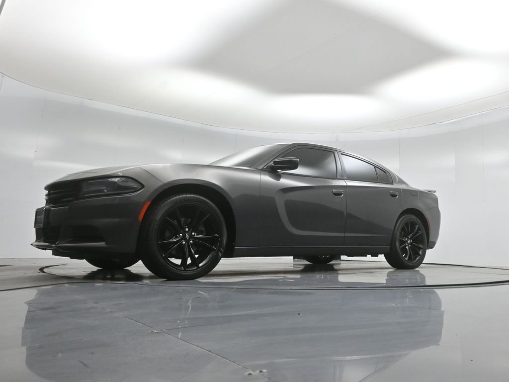 Used 2017 Dodge Charger SE w/ Blacktop Package RWD image 43