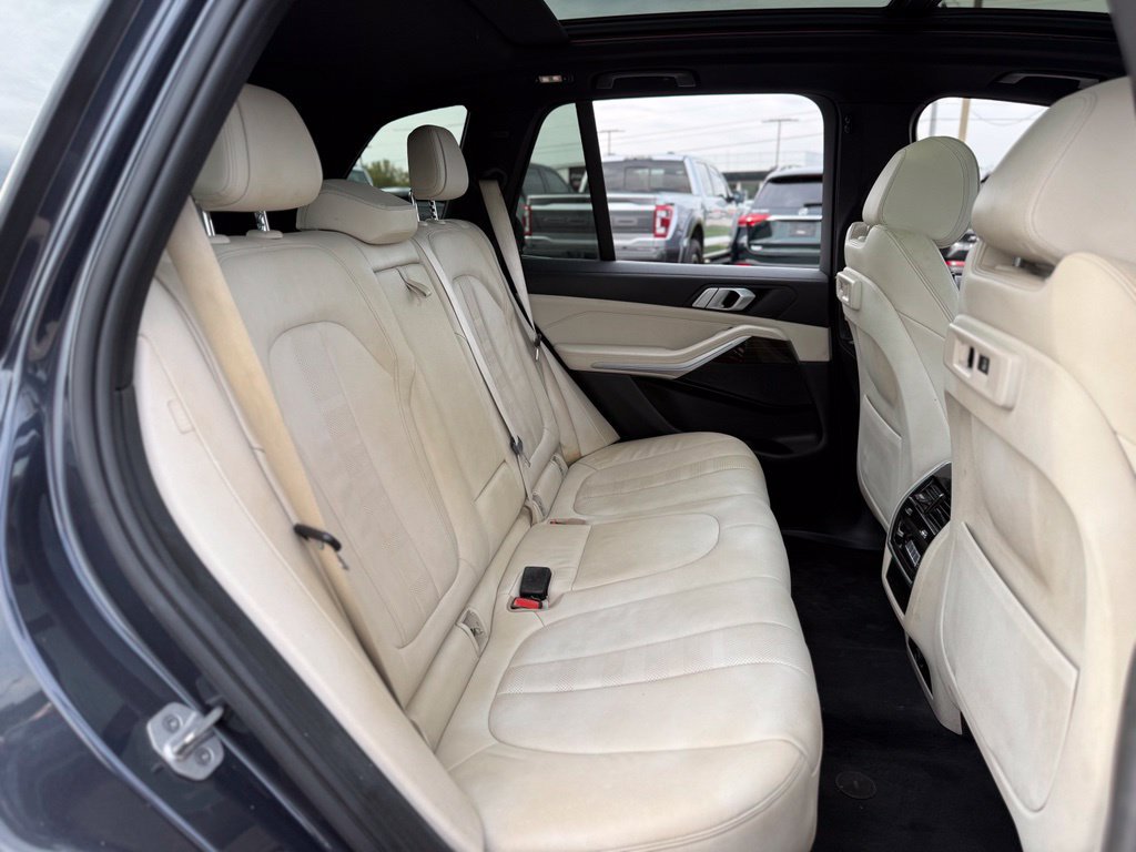 Used 2021 BMW X5 xDrive40i w/ Convenience Package AWD/4WD image 16