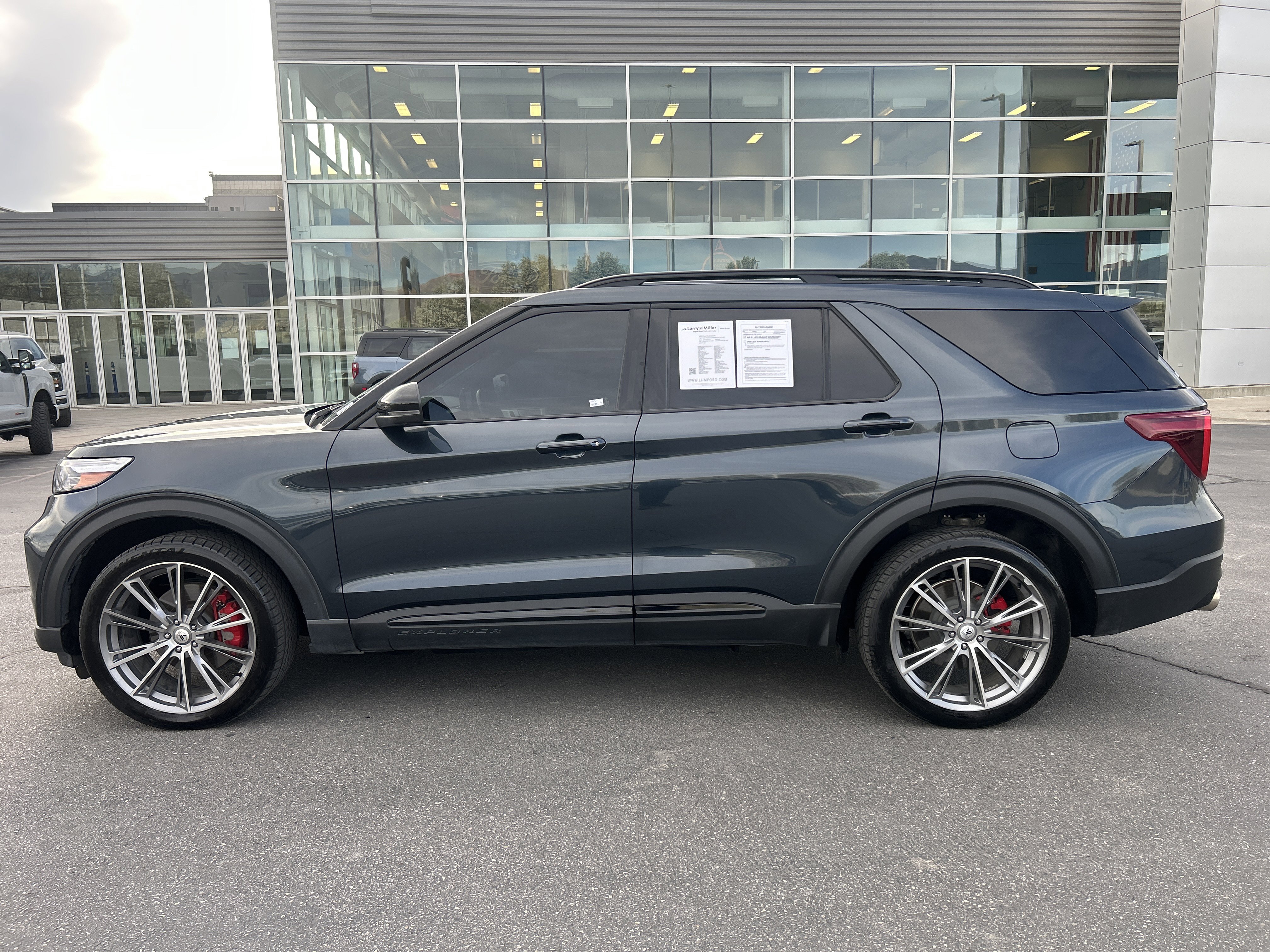 Certified 2023 Ford Explorer ST w/ Equipment Group 401A image 4