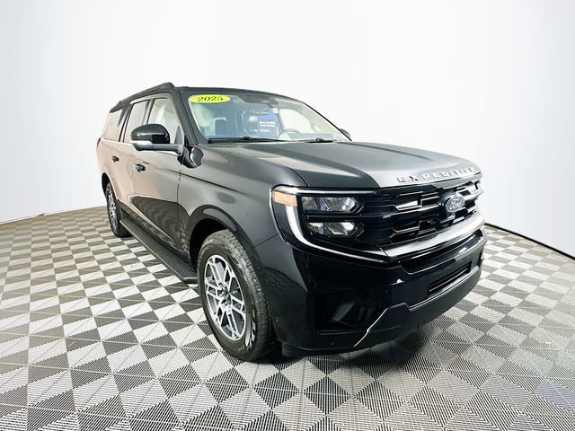 Certified 2025 Ford Expedition Max Active AWD/4WD image 4
