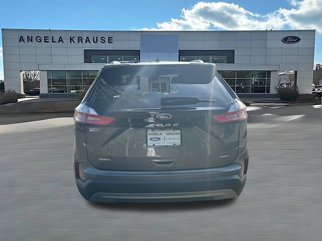 Certified 2022 Ford Edge SEL w/ Convenience Package image 4