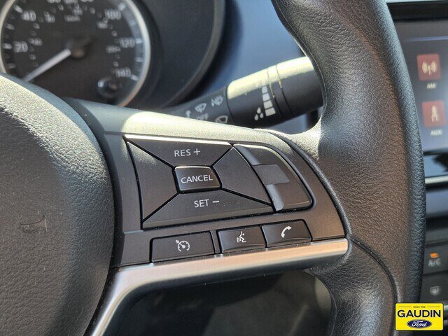 Used 2025 Nissan Versa SV FWD image 25