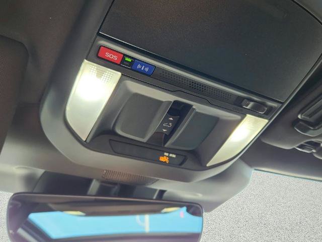 Used 2025 Subaru Forester Premium AWD/4WD image 32