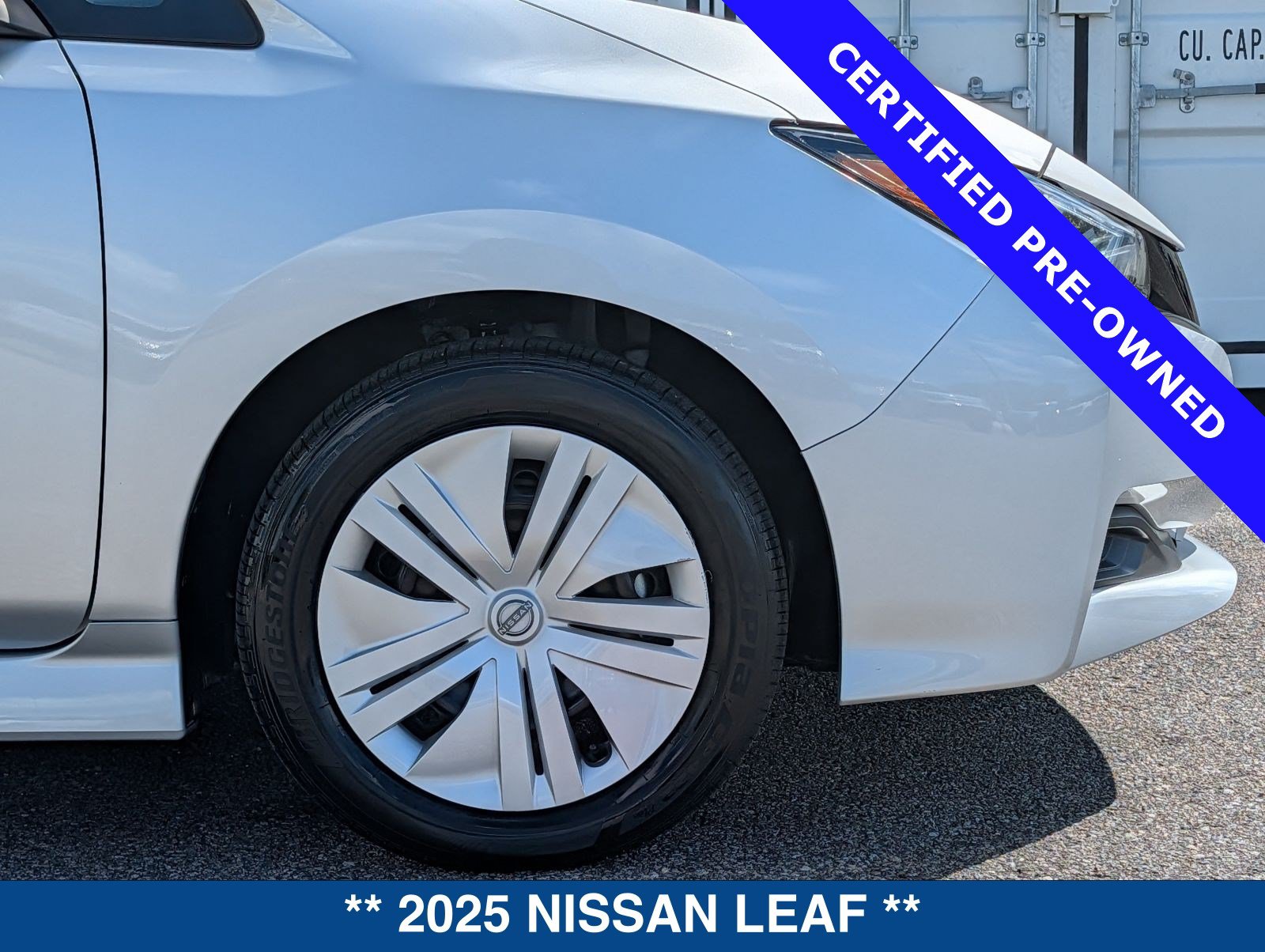 Used 2025 Nissan Leaf S FWD image 12