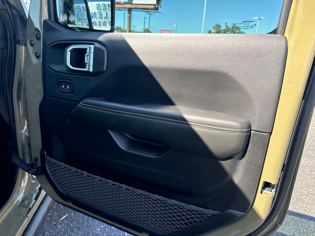 Used 2025 Jeep Gladiator Sport AWD/4WD image 24