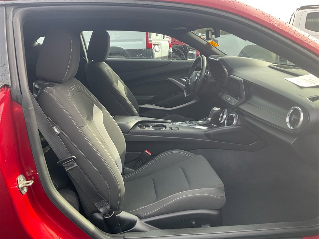 Used 2022 Chevrolet Camaro SS w/ Design Package 1 image 10