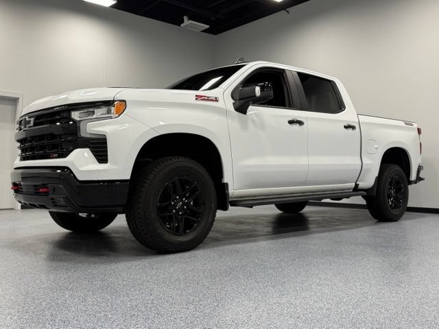 Used 2023 Chevrolet Silverado 1500 LT Trail Boss w/ Convenience Package II AWD/4WD image 5