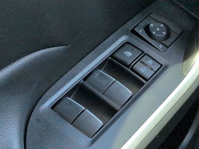 Used 2022 Toyota RAV4 XLE Premium image 24
