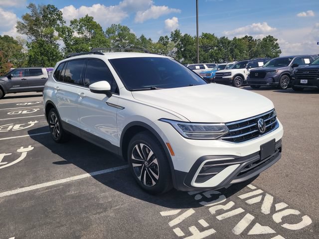 Used 2024 Volkswagen Tiguan S FWD image 3
