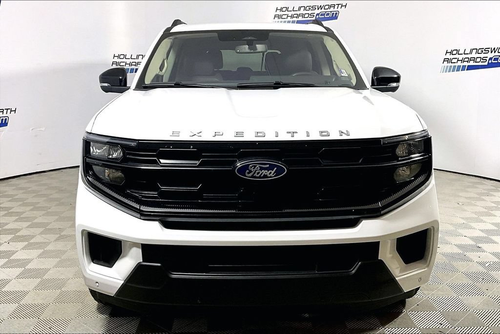Certified 2025 Ford Expedition Active AWD/4WD image 2