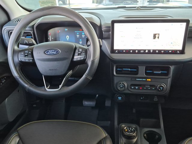 Certified 2025 Ford Maverick Lobo AWD/4WD image 32