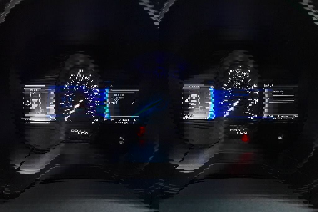 Certified 2022 Ford Edge SEL w/ Convenience Package AWD/4WD image 17