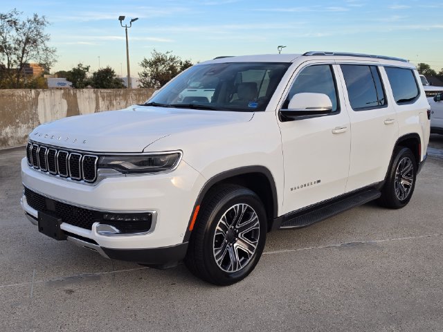 Used 2022 Jeep Wagoneer Series III w/ Flexible Seating Group AWD/4WD image 9