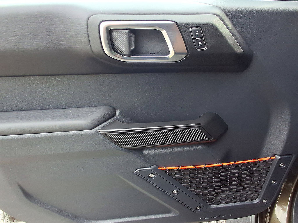 Certified 2025 Ford Bronco Raptor w/ Interior Carbon Fiber Pack AWD/4WD image 16
