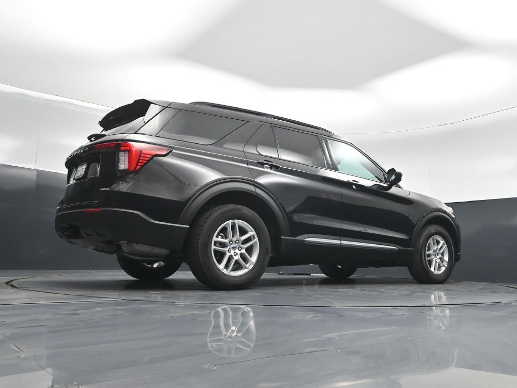 Certified 2025 Ford Explorer Active AWD/4WD image 51