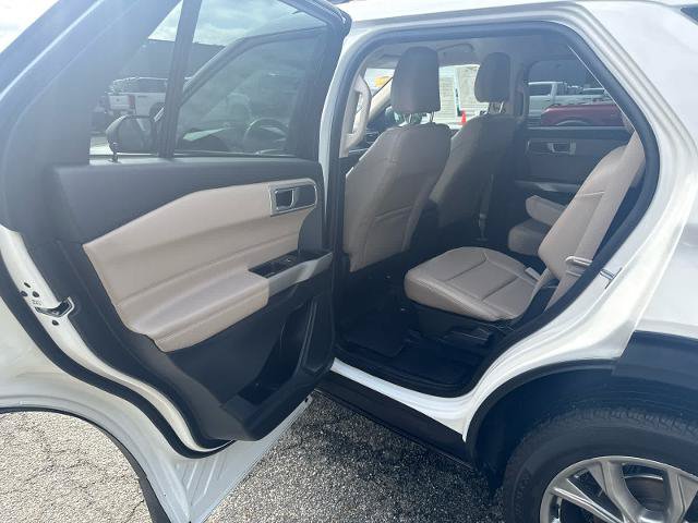 Certified 2023 Ford Explorer XLT w/ Equipment Group 202A AWD/4WD image 7