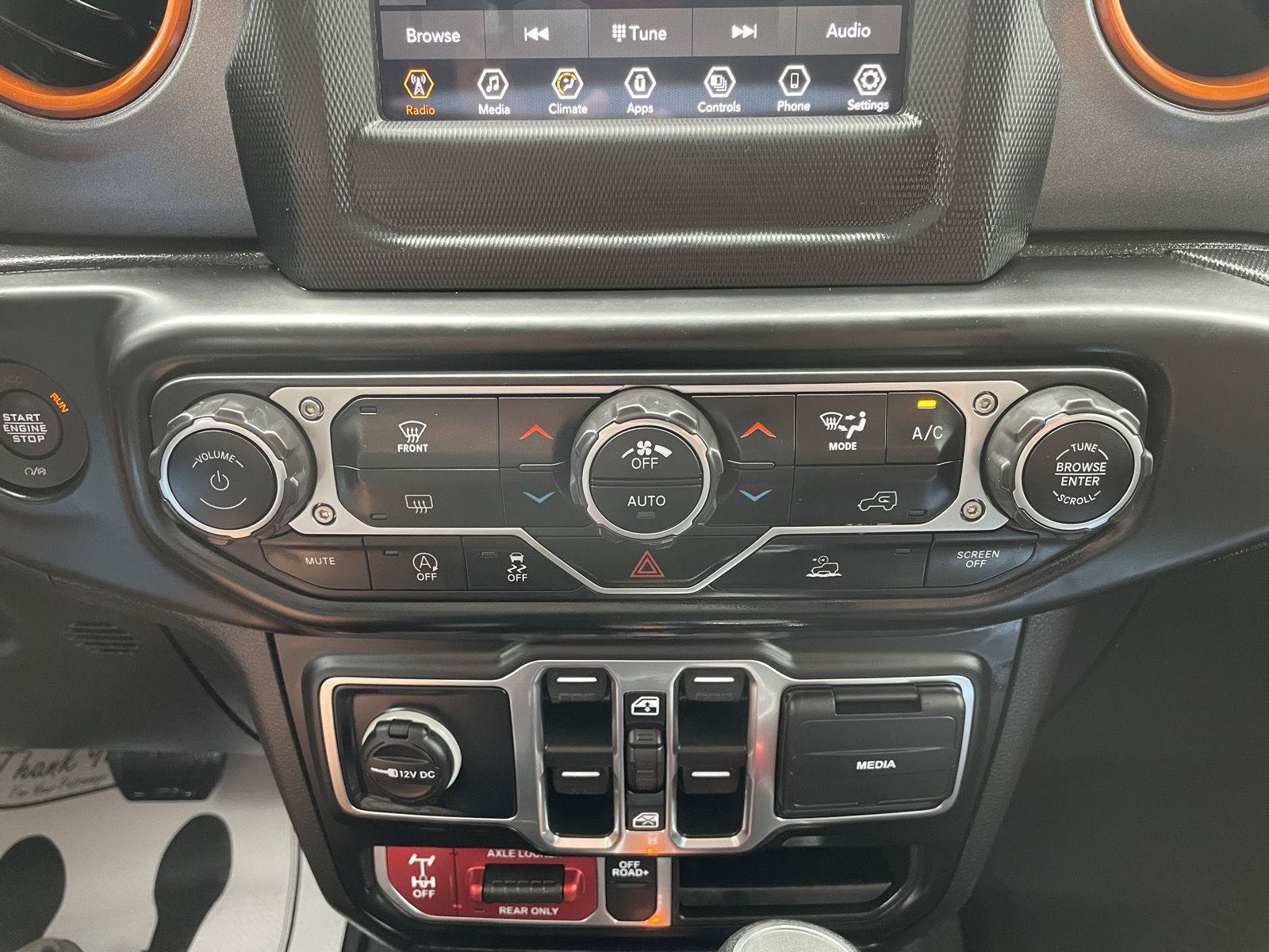 Used 2021 Jeep Gladiator Mojave w/ Trailer Tow Package AWD/4WD image 25