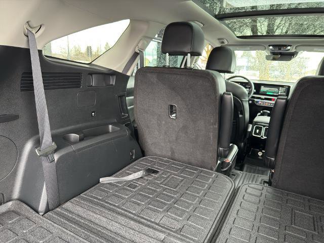 Used 2025 Kia Sorento SX image 9