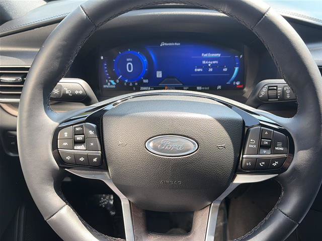 Certified 2023 Ford Explorer Platinum w/ Technology Package AWD/4WD image 39