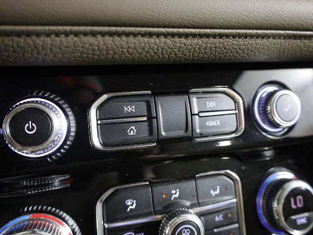 Used 2021 GMC Yukon XL Denali AWD/4WD image 20