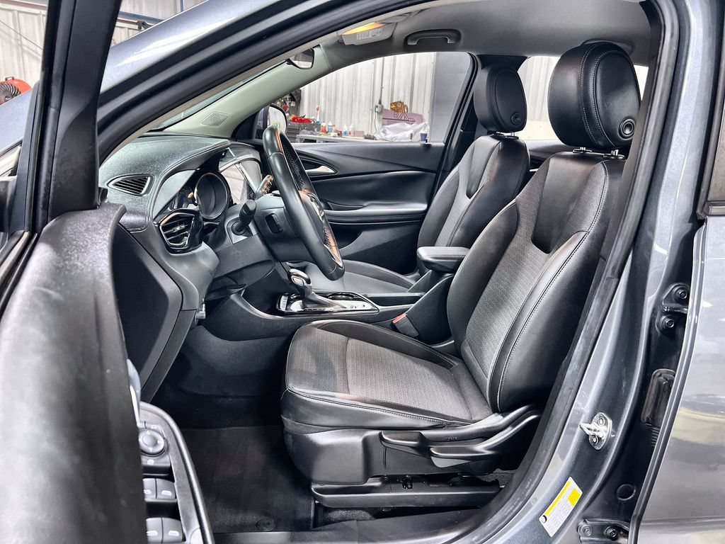Used 2021 Buick Encore GX Preferred FWD image 12