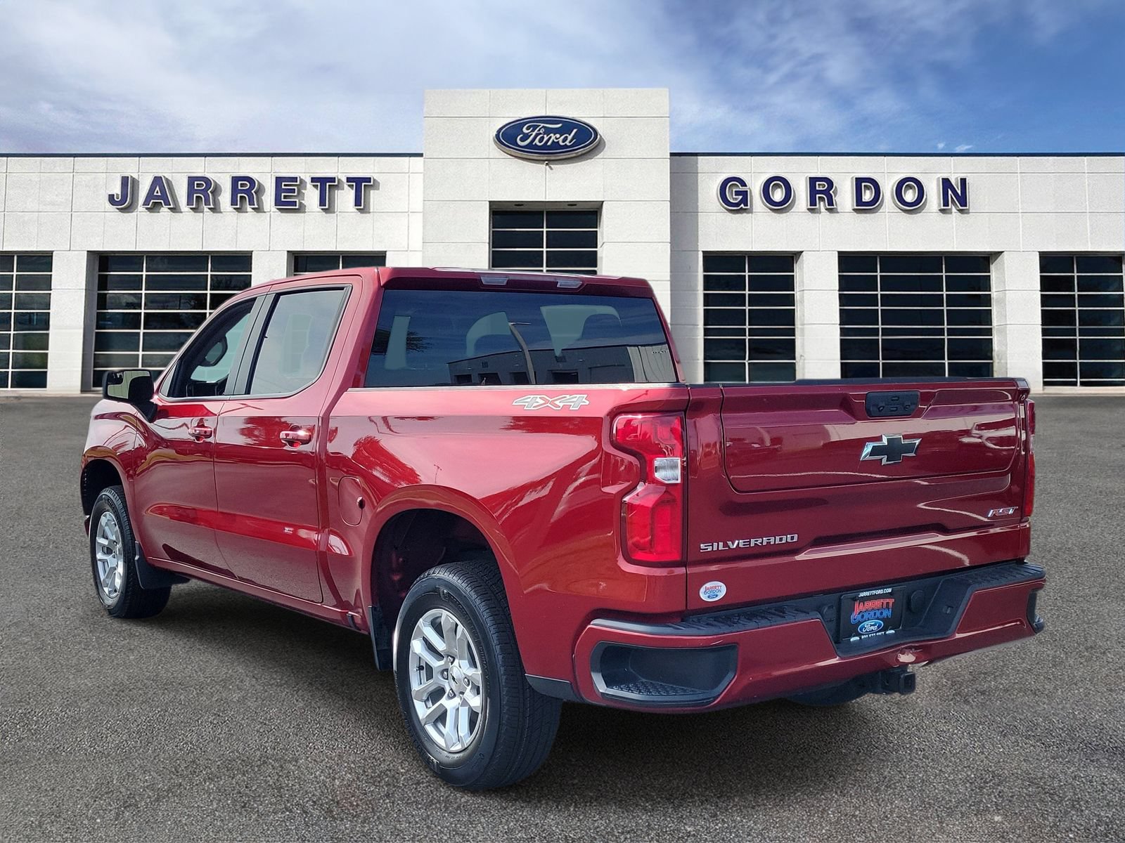 Used 2024 Chevrolet Silverado 1500 RST AWD/4WD image 3