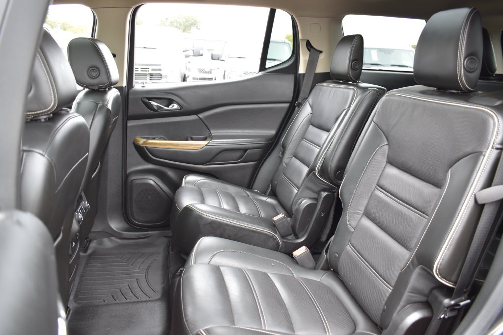 Used 2017 GMC Acadia Denali w/ Technology Package AWD/4WD image 31