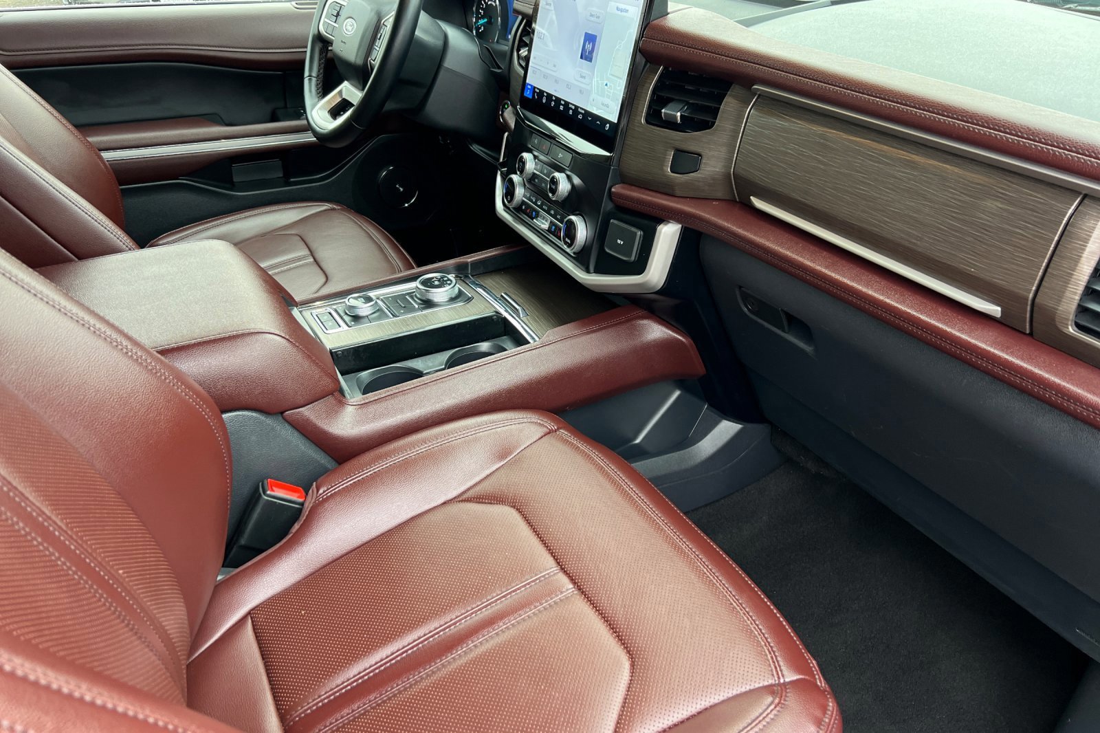 Certified 2024 Ford Expedition Limited image 18