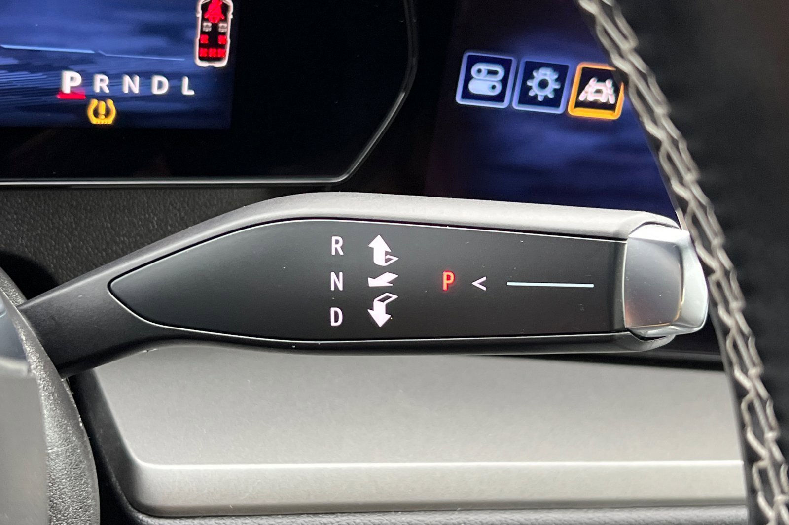 Used 2024 Chevrolet Traverse LT image 23