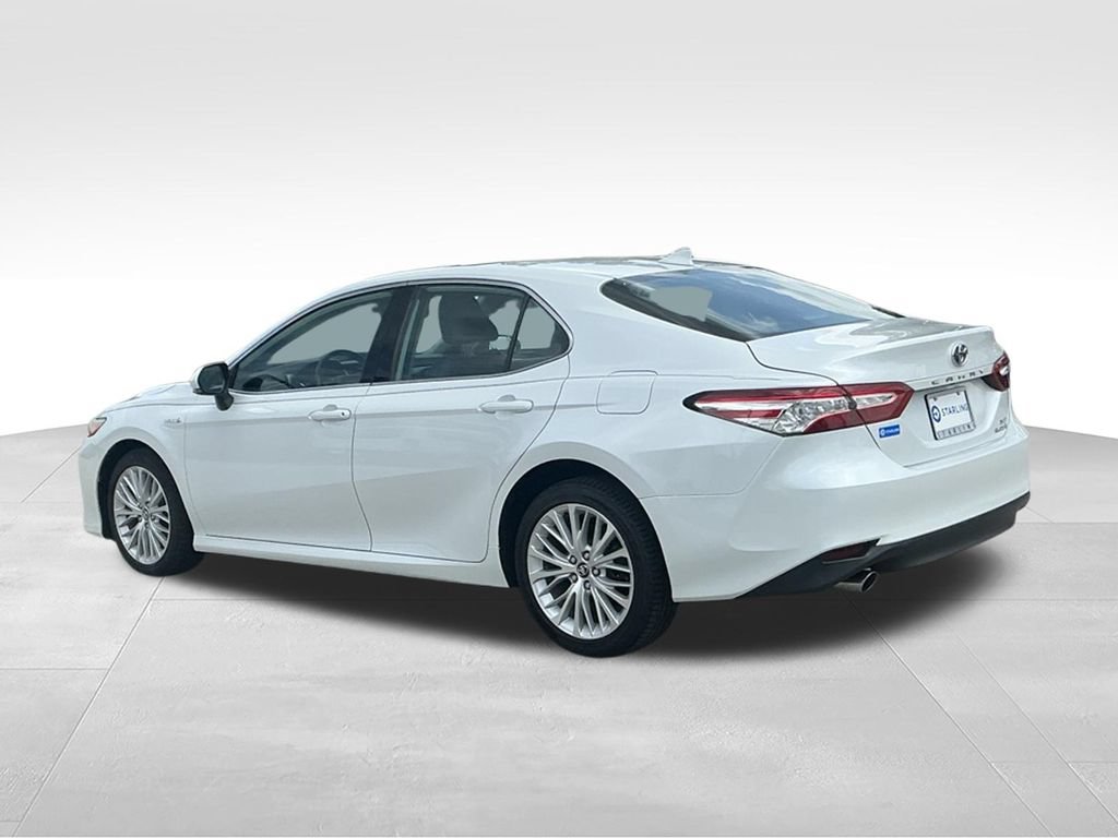 Used 2020 Toyota Camry XLE FWD image 5