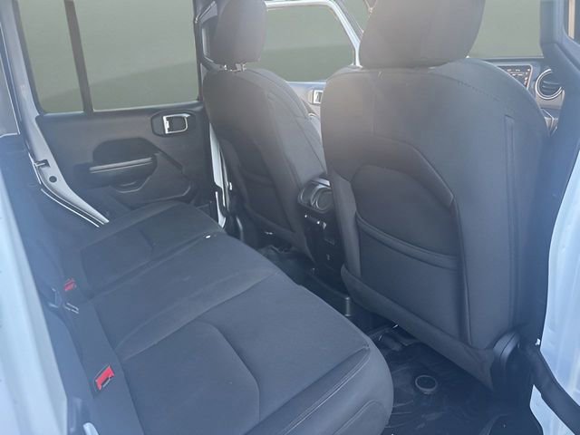 Used 2023 Jeep Wrangler Unlimited w/ Sun & Screen Package image 17