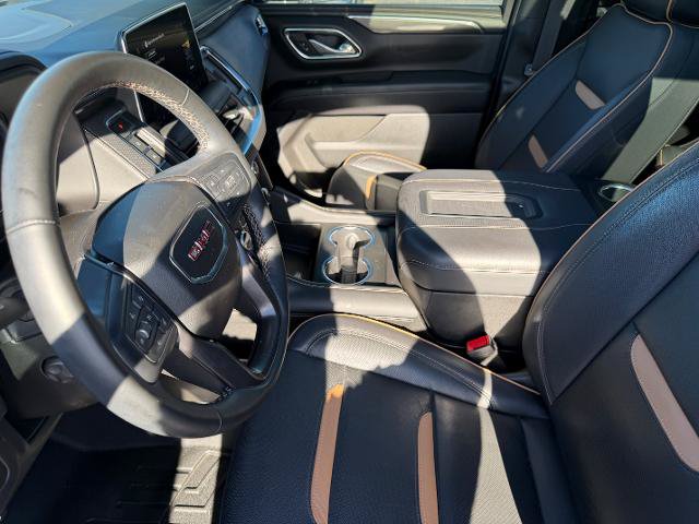 Used 2023 GMC Yukon AT4 w/ AT4 Premium Package AWD/4WD image 10