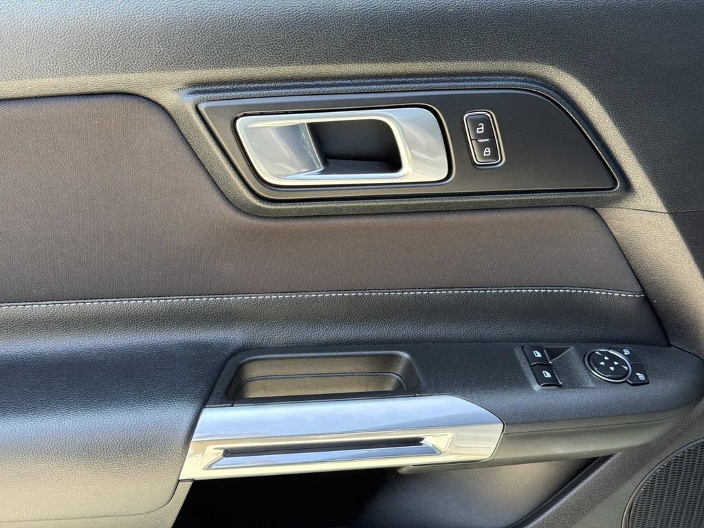 Certified 2023 Ford Mustang Coupe RWD image 14