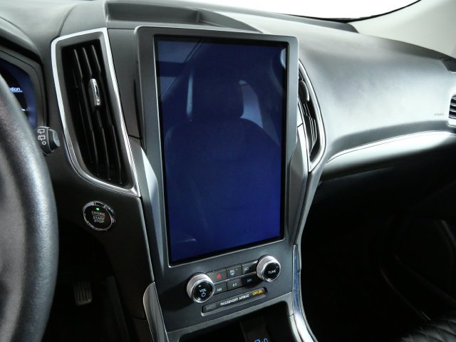 Certified 2023 Ford Edge Titanium w/ Equipment Group 301A AWD/4WD image 18