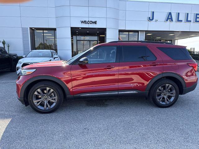 Certified 2023 Ford Explorer XLT w/ Equipment Group 202A RWD image 2