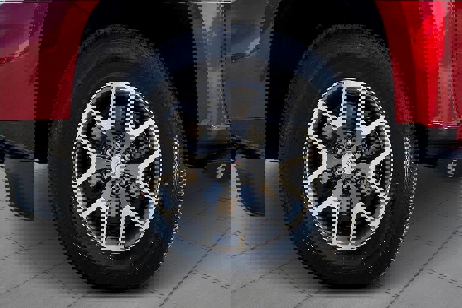 Used 2022 GMC Canyon AT4 w/ Driver Alert Package image 12