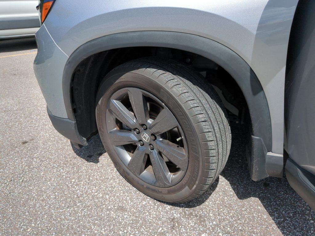 Used 2025 Honda Pilot Sport image 37