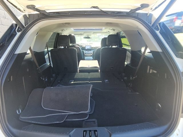 Certified 2024 Ford Explorer XLT w/ Equipment Group 202A AWD/4WD image 21